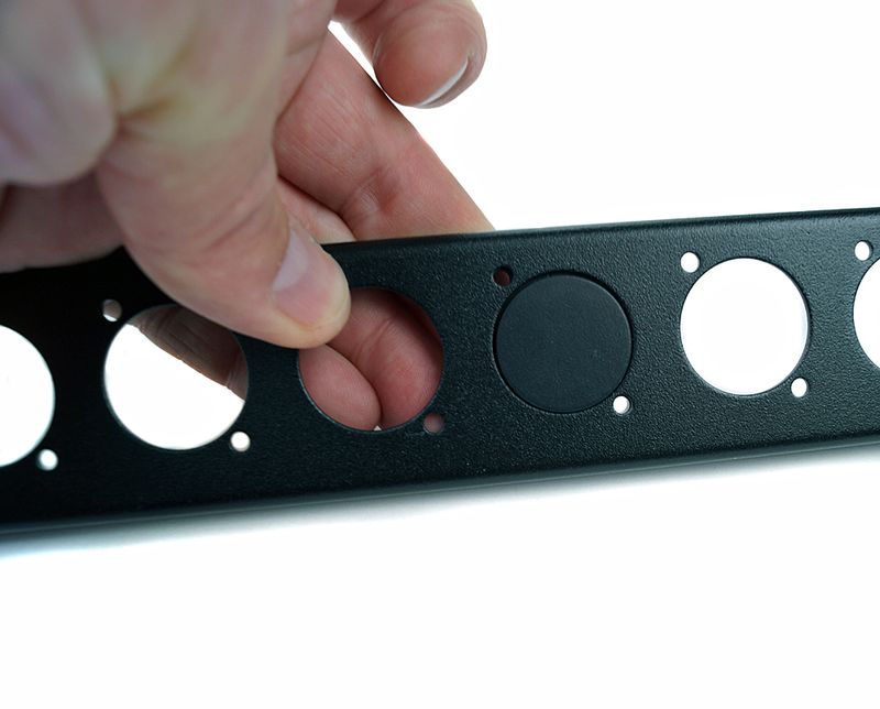 Adam Hall 7839 XLR Blindingsplate