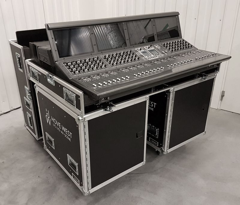 AVID S6L 32D - Flightcase